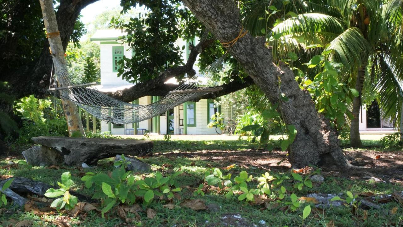 Oceania House Hotel Bantam Village Bagian luar foto